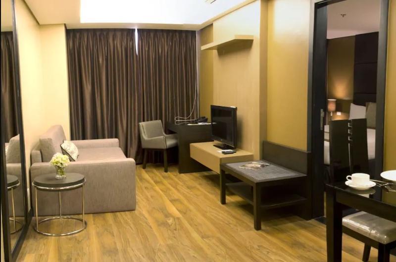 Hailey And Meagan'S Nook At F1 Hotel Manila Residential Suite At Bgc Near St Luke'S Taguig Exterior foto